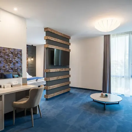 Varda Sport 4*