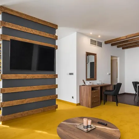 Hotel Varda Sport 4*